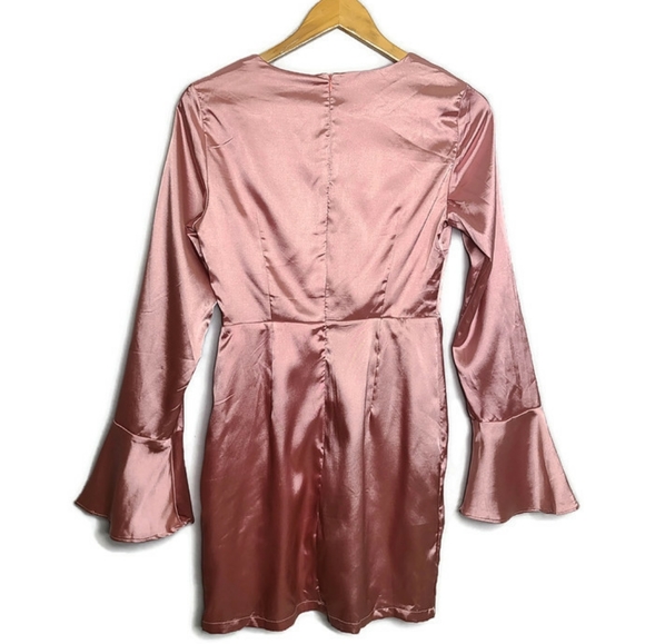 PrettyLittleThing Flared Cuff Satin Dress - Picture 3 of 5